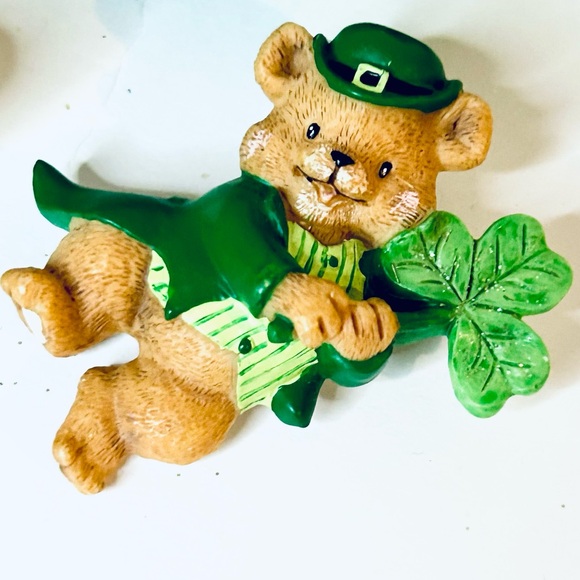 St. Patrick’s Day Shamrock Lucky Jewelry Lot vintage pins, earrings, scarf - Picture 4 of 9